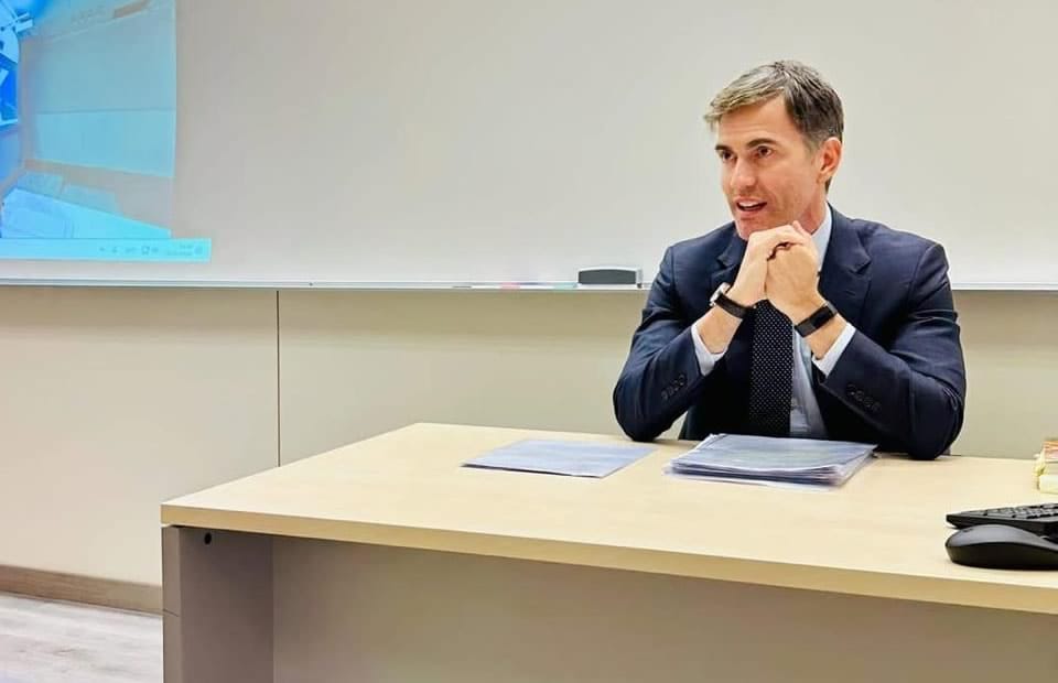 Notaría De Blas & Lluna - Blog - Antonio Díez De Blas - Impartiendo clase en la Universidad de Barcelona
